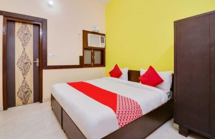 Hotel O Jas Inn Near Star Mall Gurgaon Luaran gambar